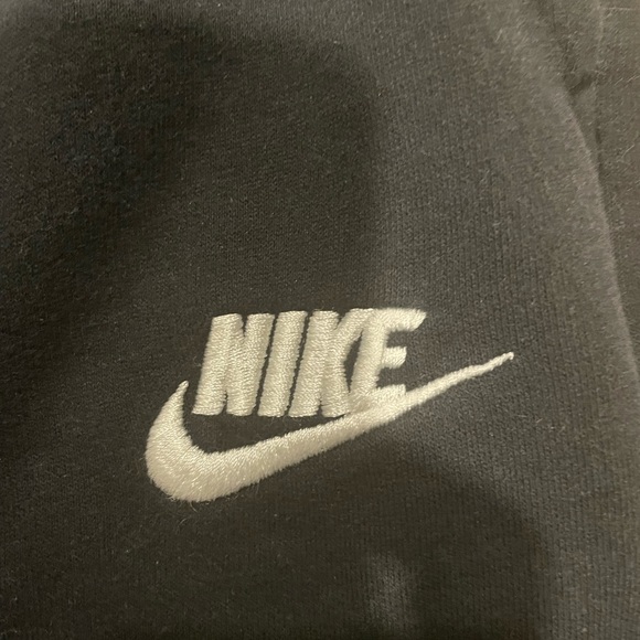 Nike sweatpant joggers, kids size XL - Picture 2 of 4